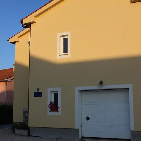 Studio Lavanda In Kornic, Krk Buitenkant foto